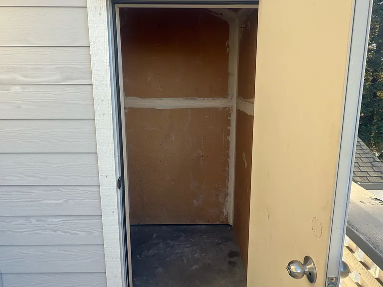 Lakewood Court Apartments — Photo 18