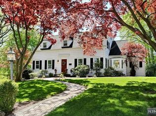 900 Glenview Rd, Ridgewood, NJ 07450