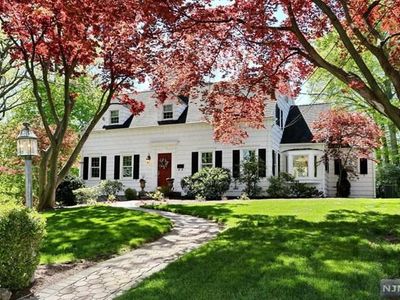 900 Glenview Rd, Ridgewood, NJ, 07450