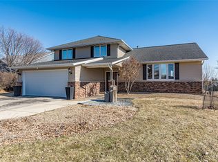 3905 Shady Oak Dr, Marion, IA 52302