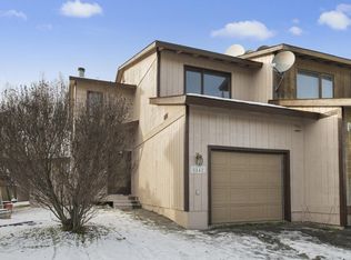 8842 McClellan Cir, Anchorage, AK 99502