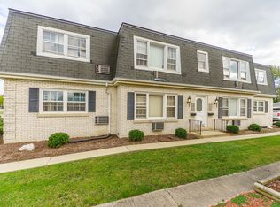 8919 Burlington Ave, Brookfield, IL 60513