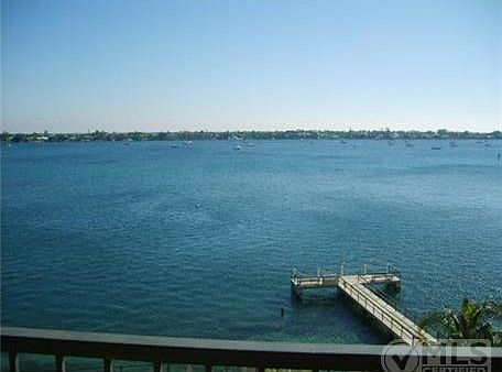 5th image of 5200 N Flagler Dr APT 601