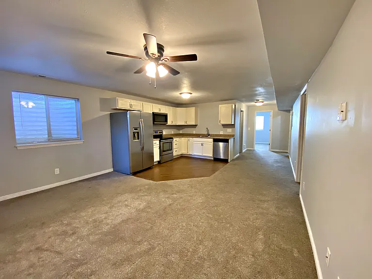 2410 E View Dr — Photo 28