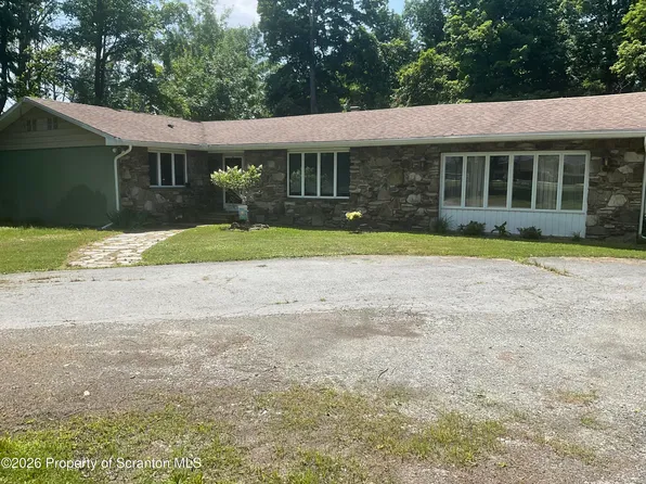 28 Southside Ln, Scott Township, PA 18414