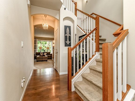 3rd image of 2109 5th Ave NW