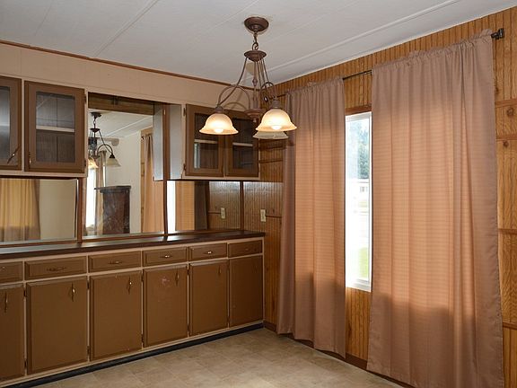 5th image of 811 Singletree Ln