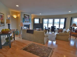 32 Badgers Is W UNIT 1, Kittery, ME 03904