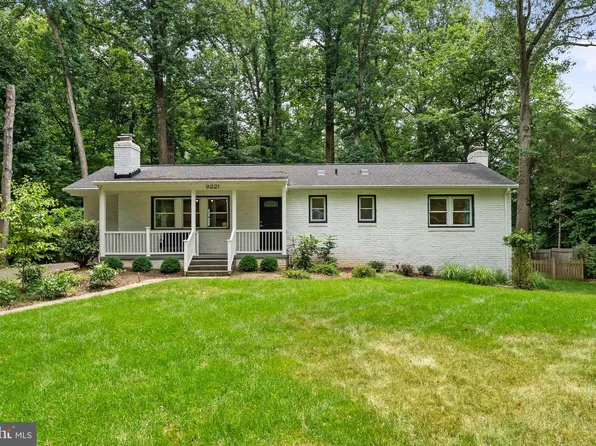 9221 Weant Dr, Great Falls, VA 22066