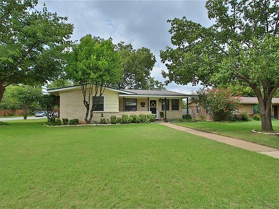 2nd image of 5544 Wheaton Dr