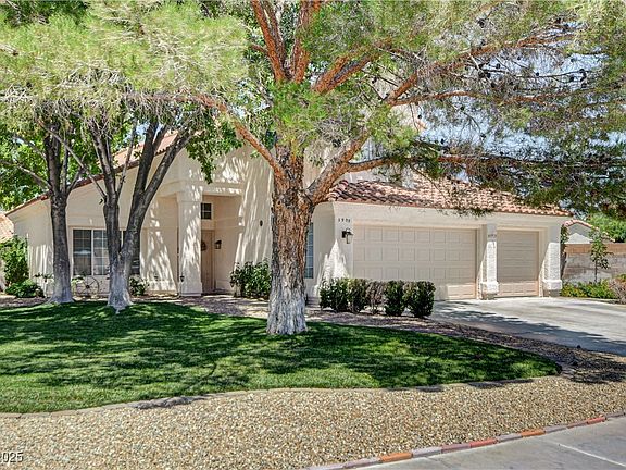 3rd image of 5908 Marbrisas Ln