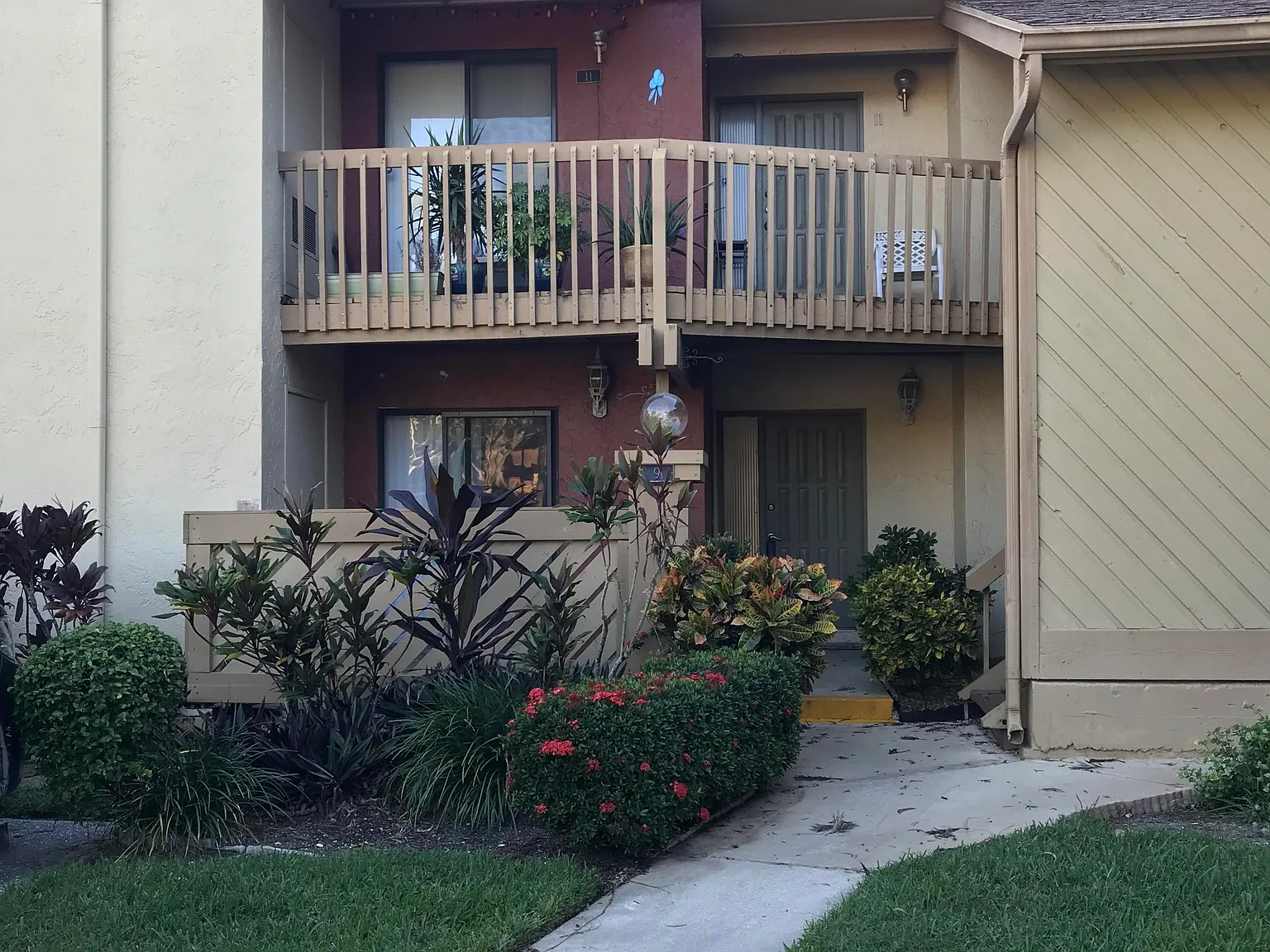 2 bed, 2.0 bath, 1180 sqft, $4,800 — Photo 1