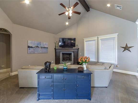 3rd image of 13509 Firethorn Dr