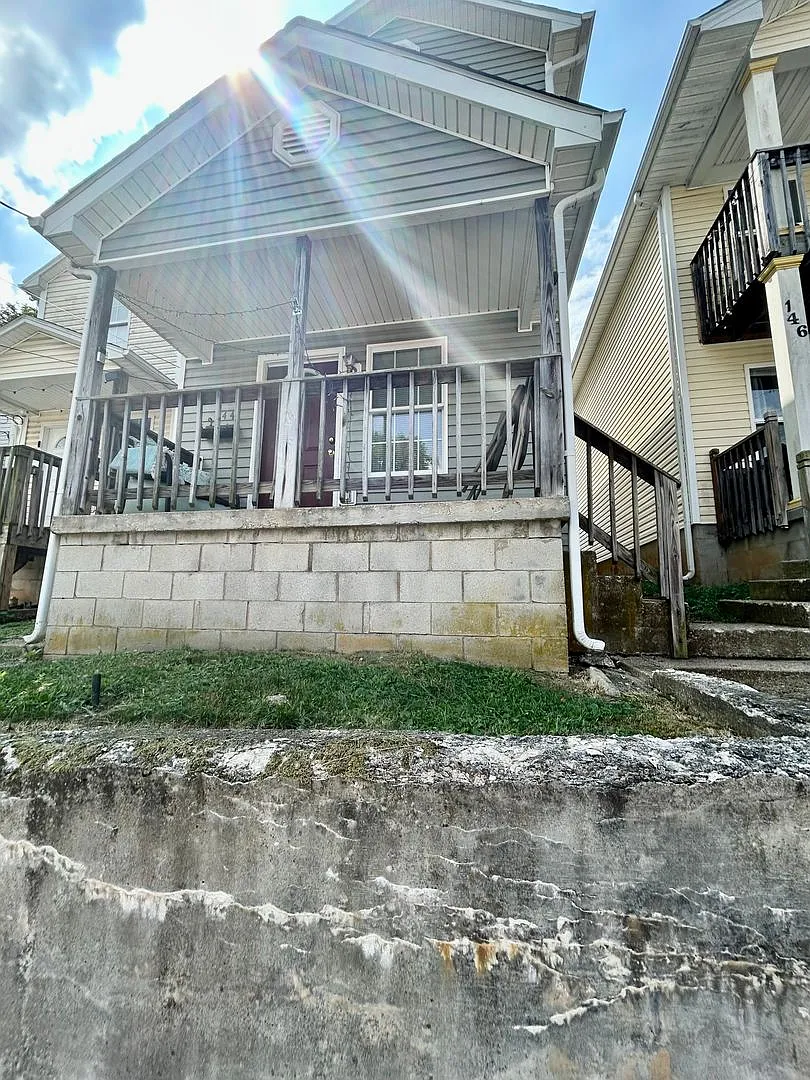 4 Bedroom 2 Bath Ready for Prelease! — Photo 1
