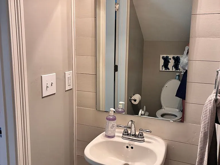 424 Walker Cir — Photo 5