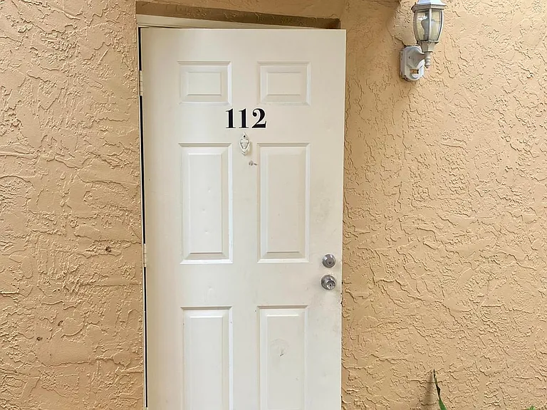 6021 10th Ave N #112 — Photo 3