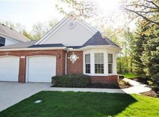 2774 Wyndgate Ct #6, Westlake, OH 44145