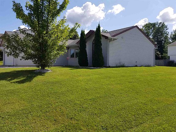 4th image of 2116 Canyon Dr
