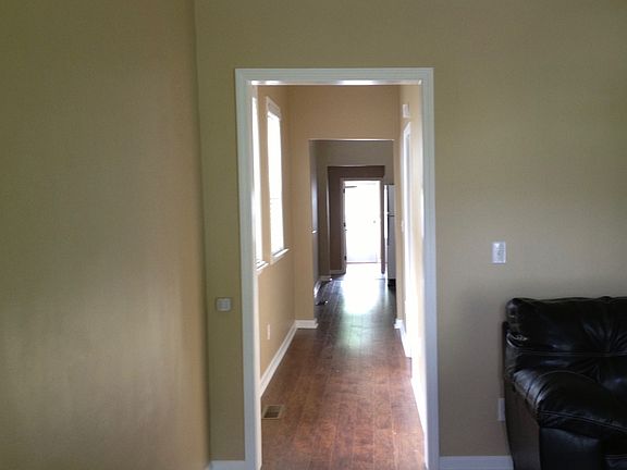 5th image of 430 E Brandeis Ave