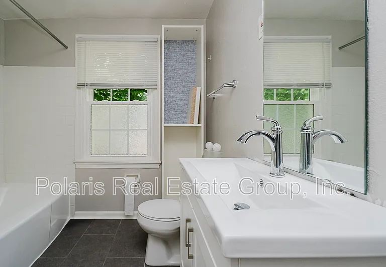 4702 Rookwood Ave — Photo 17