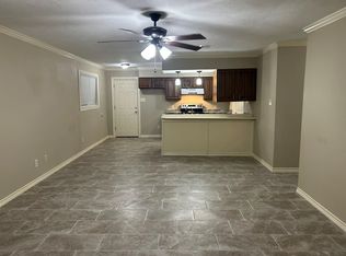3011 Orange St APT 3A, Waller, TX 77484