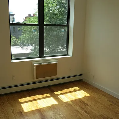 Rented by Nooklyn NYC LLC | media 18