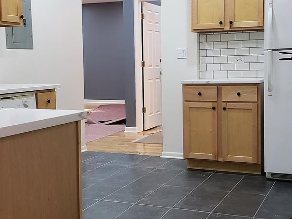 5th image of 8142 S Drexel Ave APT 1E