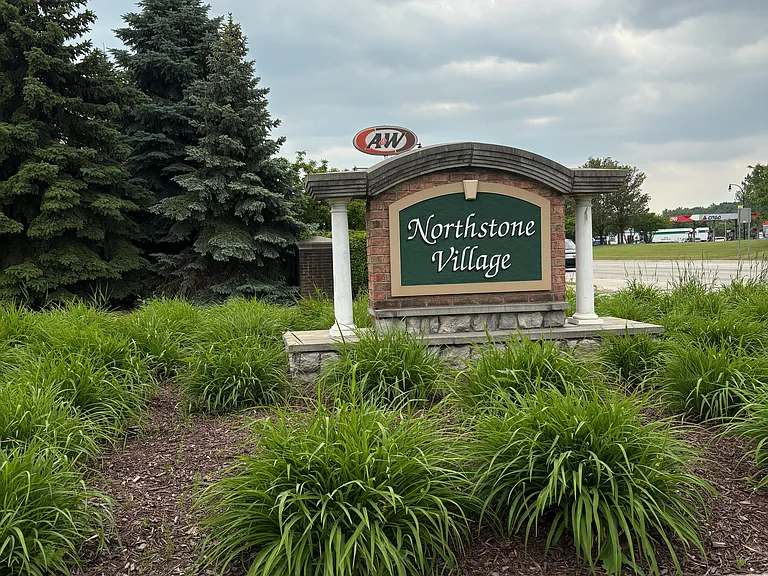 23778 Northstone Village Dr — Photo 2