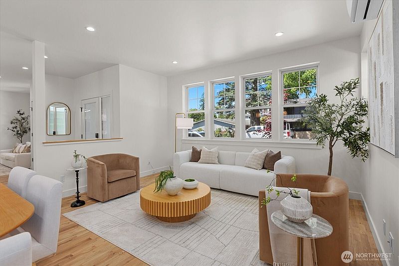 5th image of 315 SE Andrews Street
