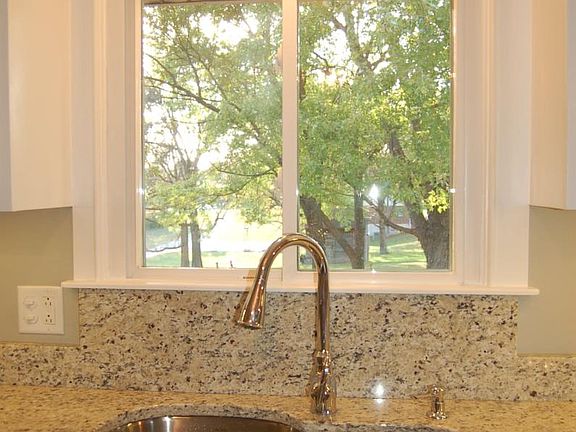 Newer functional kitchen