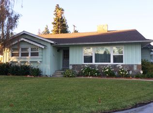 16927 Liggett St, North Hills, CA 91343