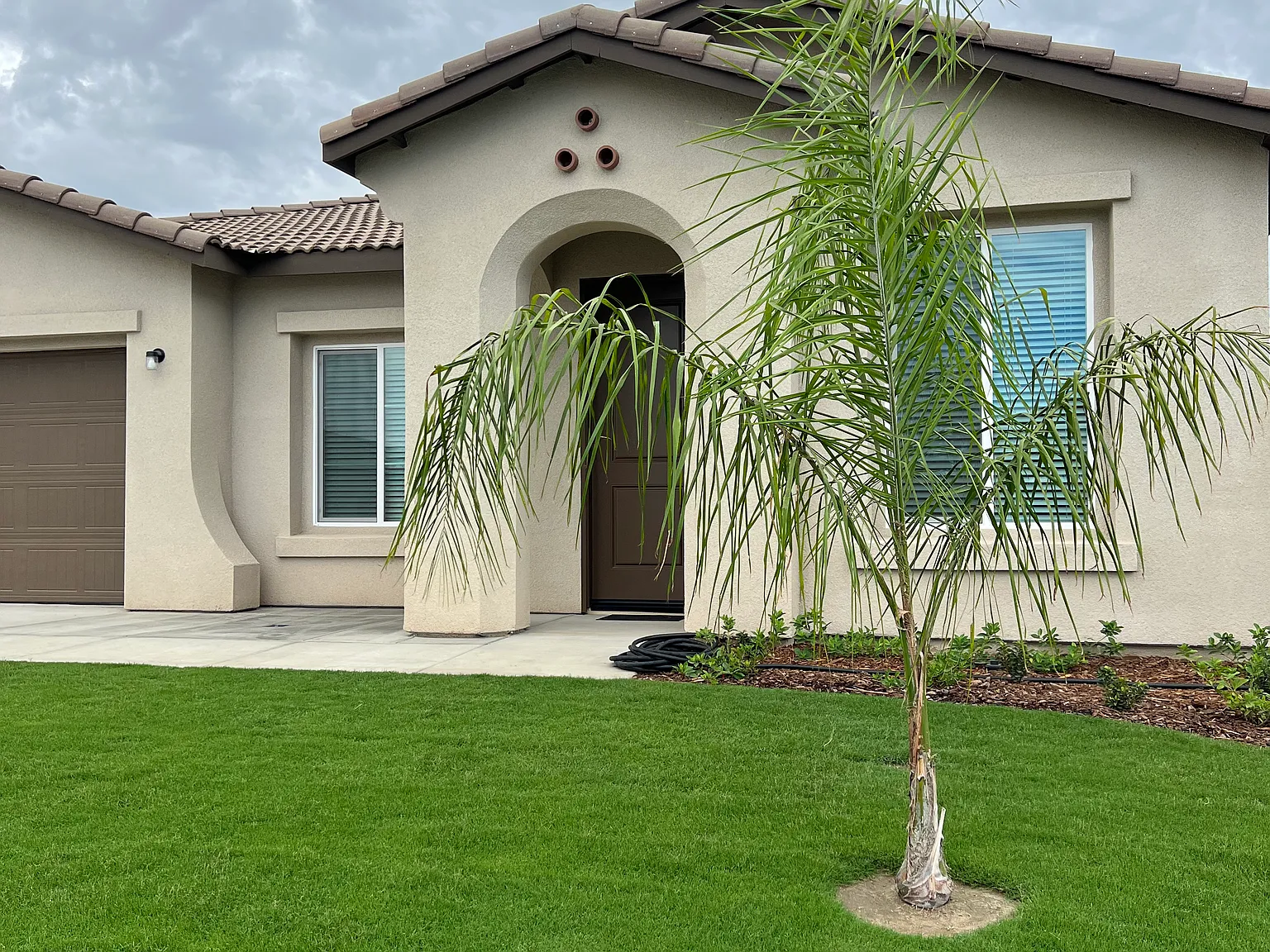 4 bed, 2050 sqft, $2,700 — Photo 2