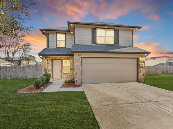 1604 Hickory Burl Ln, Conroe, TX 77301