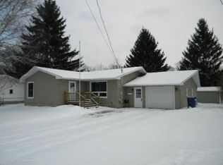 146 River Rd, Sparta, MI 49345