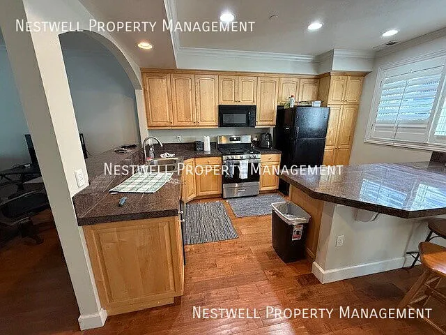 114 W Village Ln — Photo 5