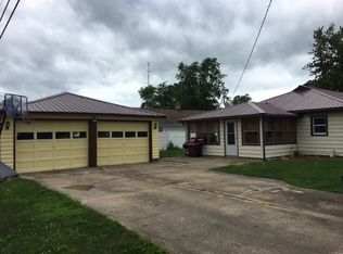 520 S Beech, Forrest, IL 61741