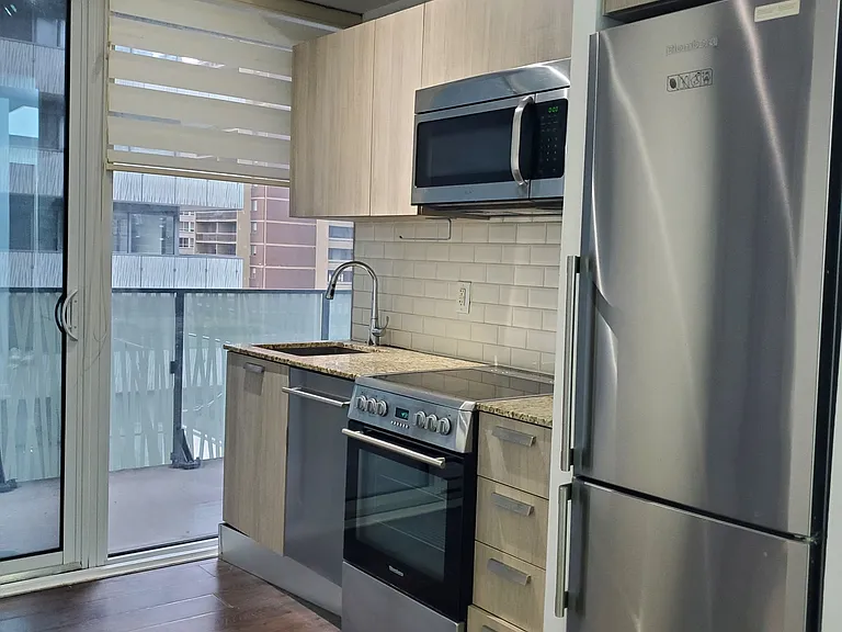 42 Charles St E #501 — Photo 2