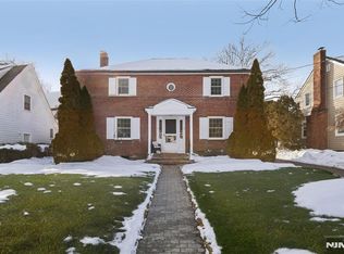 56 Highland Rd, Glen Rock, NJ 07452