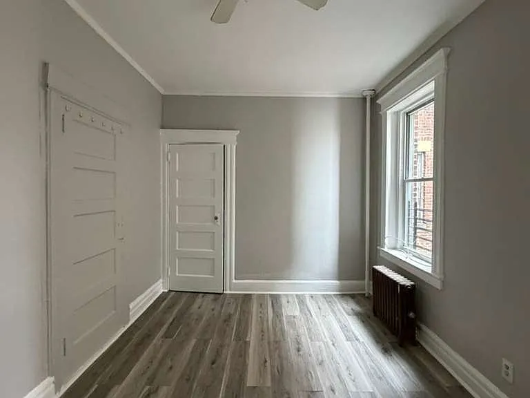 225-227 Clifton Ave #10 — Photo 7