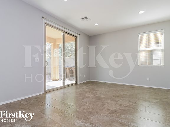 5th image of 3919 W Kirkland Ave
