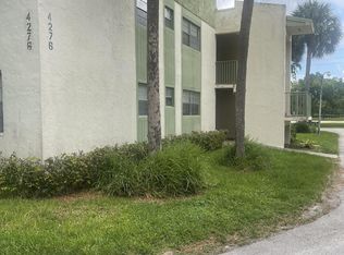 4276 89th Ave #101, Pompano Beach, FL 33065