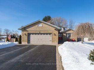 2 Stonegate Cres, Quinte West, ON K0K 2C0