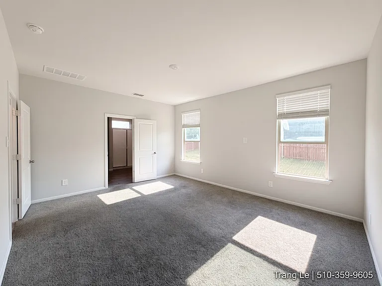 8636 Centerboard Ln — Photo 16