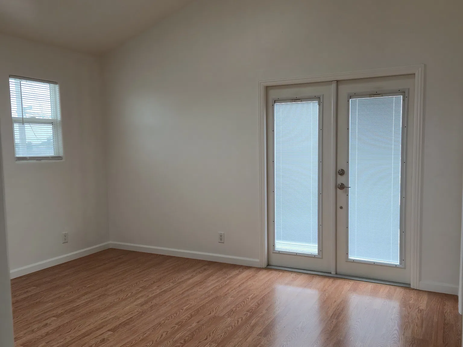 1 bed, 700 sqft, $2,700 — Photo 3
