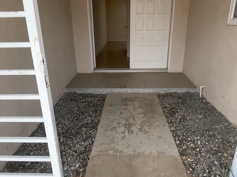 22721 Cottonwood Ave — Photo 30