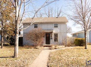 302 Pine St, Wamego, KS 66547