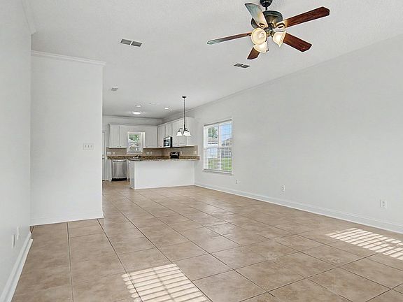 5th image of 134 Laurelwood Ct