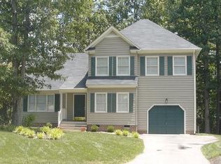 5601 Saddle Hill Dr, Midlothian, VA 23112