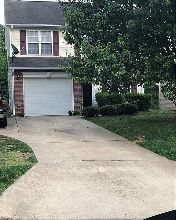 1st image of 204 Valentine Ct
