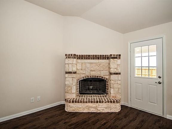 5th image of 3206 Glen Hill Dr